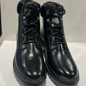 Harley Davidson Leather Ankle High Lace Up Boots.